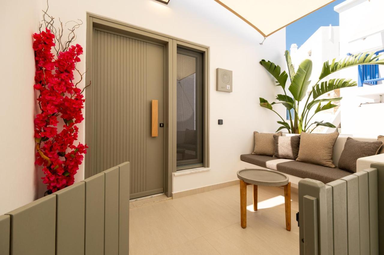 Sunsal Luxury Studios - Sky Náousa Exteriör bild